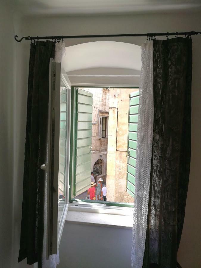 Diocletians Palace Apartment For Two Split Exterior photo